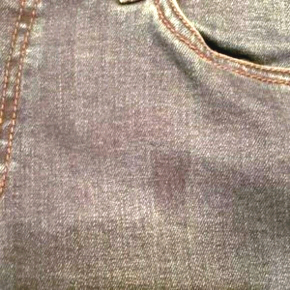 TWO by VINCE CAMUTO DARK WASH SKINNY JEANS SZ 27 - Picture 6 of 8